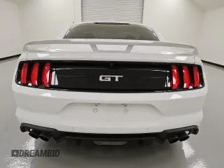 2021 Ford Mustang GT z VIN 1FA6P8CF2M5122054, wystawiony jako Copart lot #53919925 z przebiegiem 56 936 mil mil oraz Tytuł czysty. Historia ofert i sprzedaży dostępna na DreamBid. Obrazek 6.