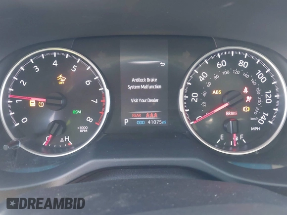 2021 Toyota RAV4 XLE with VIN 2T3P1RFV5MC152149, listed as a IAAI auction lot 42588310 with 41,075 mi miles and . Bid and sale history available at DreamBid. Image 7.