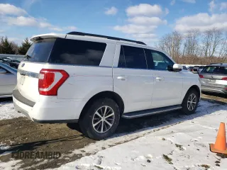 2018 Ford Expedition XLT with VIN 1FMJU1JTXJEA48032, listed as a Copart auction lot 41495425 with Not provided miles and Salvage title. Bid and sale history available at DreamBid. Image 3.