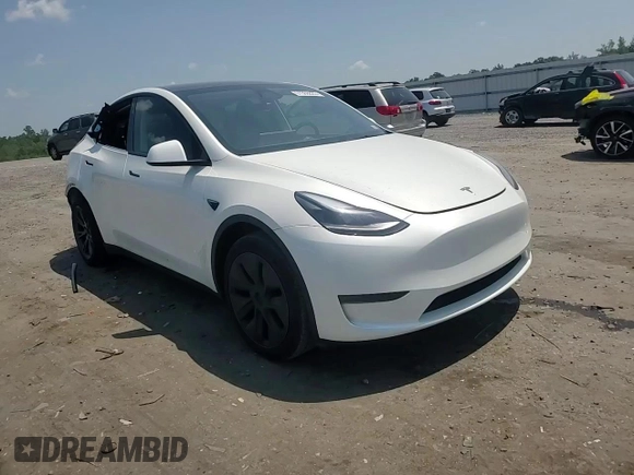 2024 Tesla Model Y с VIN 7SAYGDED3RF182859, выставлен на аукционе Copart как лот 61368825 с пробегом 13 914 миль миль и Списание • Salvage title. История ставок и продаж доступна на DreamBid. Изображение 13.