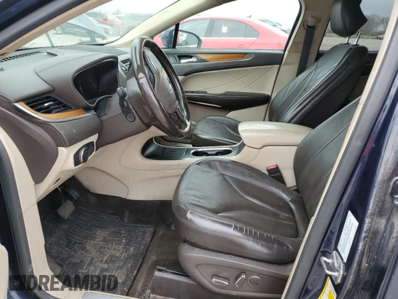 2017 Lincoln MKC Select with VIN 5LMCJ2D97HUL27930, listed as a Copart auction lot 51313915 with 110,657 mi miles and Clean Title. Bid and sale history available at DreamBid. Image 7.