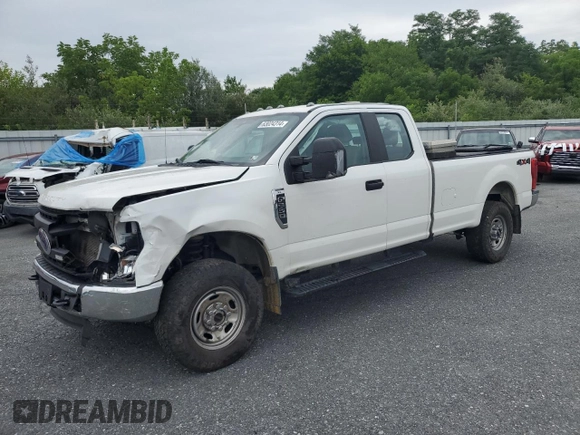 2021 Ford Super Duty F-250 SRW XL with VIN 1FT7X2B62MEC84196, listed as a Copart auction lot 63024314 with 204,613 mi miles and Salvage Title. Bid and sale history available at carsss.com. Image 1.