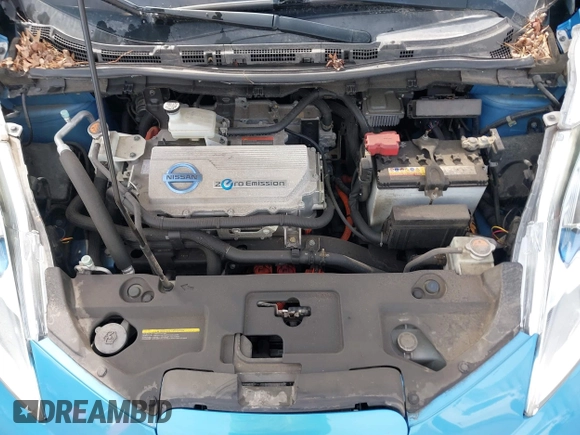 2011 Nissan LEAF SL-e with VIN JN1AZ0CP0BT009532, listed as a IAAI auction lot 41631314 with 83,541 mi miles. Bid and sale history available at carsss.com. Image 10.