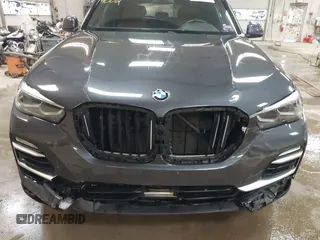 2019 BMW X5 xDrive40i with VIN 5UXCR6C54KLL36067, listed as a IAAI auction lot 41834002 with 54,200 mi miles. Bid and sale history available at carsss.com. Image 6.