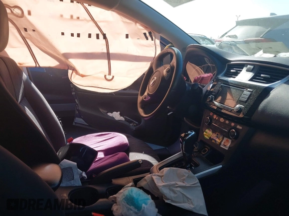 2016 Nissan Sentra SR with VIN 3N1AB7APXGL668696, listed as a IAAI auction lot 42023813 with 90,486 mi miles and . Bid and sale history available at DreamBid. Image 5.