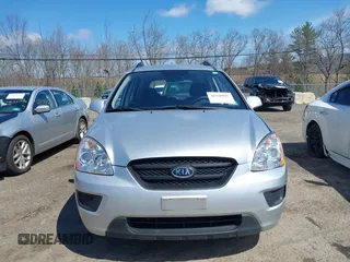 2009 Kia Rondo LX with VIN KNAFG529297274333, listed as a IAAI auction lot 41930091 with 45,960 mi miles. Bid and sale history available at carsss.com. Image 12.