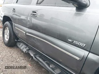2001 Chevrolet Tahoe LT with VIN 1GNEK13T61J232455, listed as a IAAI auction lot 41208590 with 267,170 mi miles and . Bid and sale history available at DreamBid. Image 6.