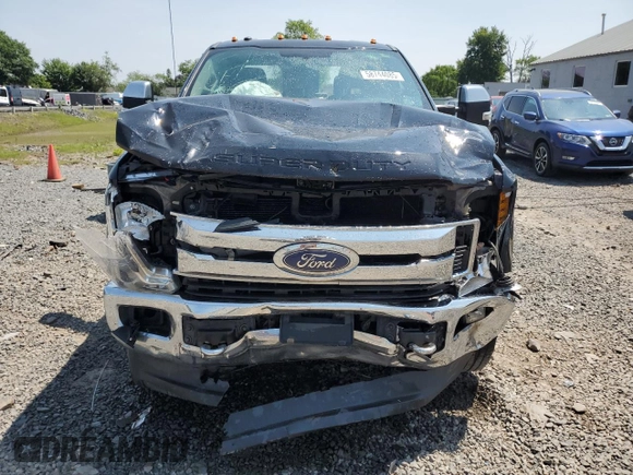 2018 Ford F-350 XL с VIN 1FT8W3BT2JEC97593, выставлен на аукционе Copart как лот 58744085 с пробегом 228 989 миль миль и Списание • Salvage title. История ставок и продаж доступна на DreamBid. Изображение 5.