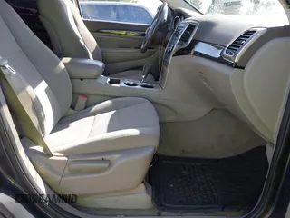 2011 Jeep Grand Cherokee Laredo z VIN 1J4RR4GG6BC562133, wystawiony jako IAAI lot #42330831 z przebiegiem 168 657 mil mil oraz . Historia ofert i sprzedaży dostępna na DreamBid. Obrazek 5.