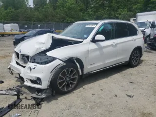 2015 BMW X5 xDrive35i z VIN 5UXKR0C53F0K61488, wystawiony jako Copart lot #57421645 z przebiegiem Nie podano mil oraz Szkoda całkowita • Salvage title. Historia ofert i sprzedaży dostępna na DreamBid. Obrazek 1.