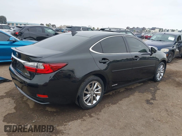2016 Lexus ES 300h z VIN JTHBW1GG0G2108888, wystawiony jako IAAI lot #42359607 z przebiegiem 119 473 mil mil oraz . Historia ofert i sprzedaży dostępna na DreamBid. Obrazek 4.