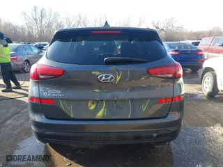 2019 Hyundai Tucson Value with VIN KM8J33A49KU860842, listed as a IAAI auction lot 41735224 with 57,197 mi miles. Bid and sale history available at carsss.com. Image 16.