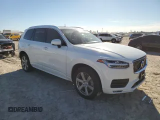 2022 Volvo XC90 Momentum with VIN YV4102PK9N1857620, listed as a Copart auction lot 87395714 with 34,325 mi miles and Salvage Title. Bid and sale history available at carsss.com. Image 4.