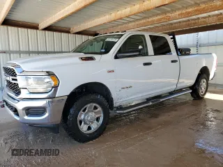 2020 Ram 2500 Tradesman with VIN 3C6UR5HJ3LG262376, listed as a Copart auction lot 49802065 with 112,114 mi miles and Clean Title. Bid and sale history available at carsss.com. Image 1.
