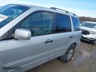 2003 Honda Pilot EX with VIN 2HKYF18553H556321, listed as a IAAI auction lot 41840056 with 110,352 mi miles. Bid and sale history available at carsss.com. Image 14.