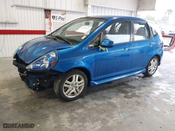 2008 Honda Fit Sport with VIN JHMGD37668S048700, listed as a IAAI auction lot 41652433 with 124,109 mi miles. Bid and sale history available at carsss.com. Image 2.