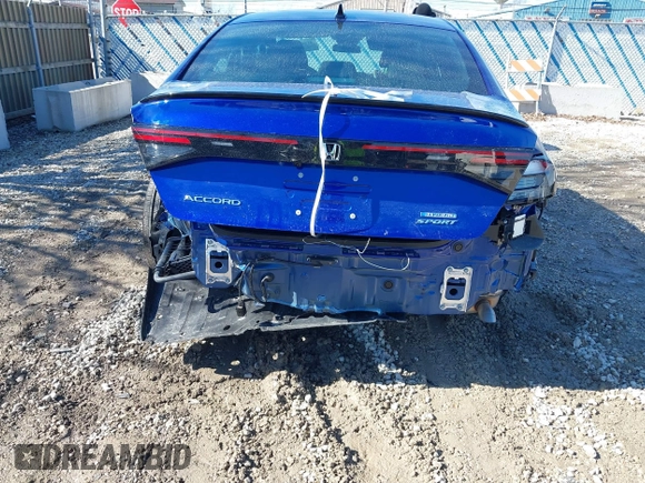 2024 Honda Accord Sport с VIN 1HGCY2F55RA073118, выставлен на аукционе IAAI как лот 41665233 с пробегом 1 069 миль миль и . История ставок и продаж доступна на DreamBid. Изображение 6.