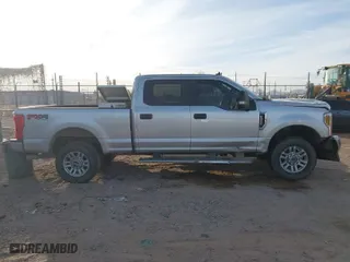 2019 Ford Super Duty F-250 SRW XL with VIN 1FT7W2B6XKEF96010, listed as a IAAI auction lot 41400048 with 198,599 mi miles. Bid and sale history available at carsss.com. Image 13.