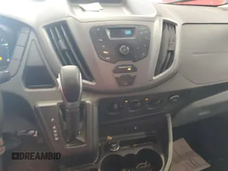 2015 Ford Transit Cargo с VIN 1FTNE1YM5FKB01049, выставлен на аукционе IAAI как лот 42844537 с пробегом 260 686 миль миль и . История ставок и продаж доступна на DreamBid. Изображение 27.