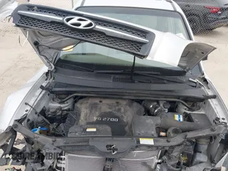 2007 Hyundai Tucson SE with VIN KM8JN12D57U670203, listed as a IAAI auction lot 41619422 with 92,450 mi miles. Bid and sale history available at carsss.com. Image 10.
