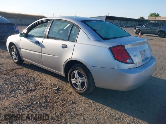 2005 Saturn ION ION 1 z VIN 1G8AG52F05Z109912, wystawiony jako IAAI lot #42272669 z przebiegiem 147 408 mil mil oraz . Historia ofert i sprzedaży dostępna na DreamBid. Obrazek 3.