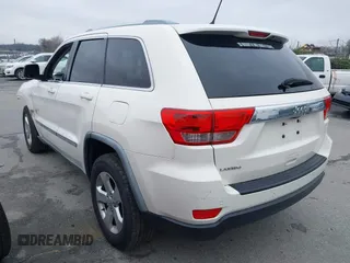 2011 Jeep Grand Cherokee Laredo with VIN 1J4RS4GG2BC709861, listed as a IAAI auction lot 41570812 with 178,226 mi miles and . Bid and sale history available at DreamBid. Image 3.
