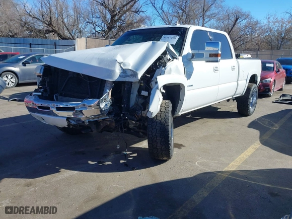 2006 Chevrolet Silverado 2500HD LT1 with VIN 1GCHK23D36F197355, listed as a IAAI auction lot 41667090 with 1 mi miles. Bid and sale history available at carsss.com. Image 17.