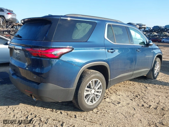 2023 Chevrolet Traverse LT Cloth with VIN 1GNERGKW7PJ117673, listed as a IAAI auction lot 41470564 with 32,465 mi miles. Bid and sale history available at carsss.com. Image 4.