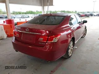 2012 Lexus ES 330 z VIN JTHBK1EG7C2492726, wystawiony jako IAAI lot #42208466 z przebiegiem 194 202 mil mil oraz . Historia ofert i sprzedaży dostępna na DreamBid. Obrazek 4.