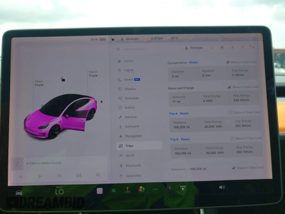 2018 Tesla Model 3 Long Range Battery z VIN 5YJ3E1EA2JF156808, wystawiony jako IAAI lot #42160829 z przebiegiem 106 258 mil mil oraz . Historia ofert i sprzedaży dostępna na DreamBid. Obrazek 7.