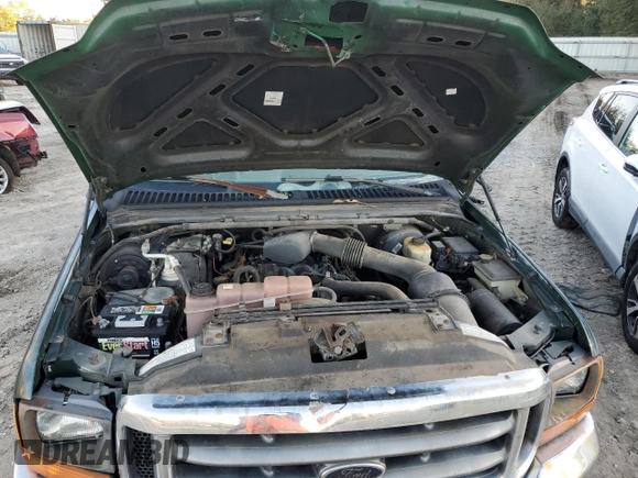 2000 Ford Super Duty F-250 XL with VIN 1FTNF20L8YEA47432, listed as a Copart auction lot 86127524 with 186,938 mi miles and Salvage Title. Bid and sale history available at carsss.com. Image 11.