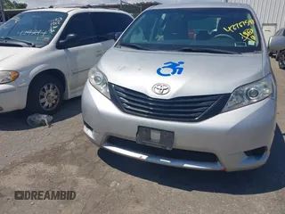 2014 Toyota Sienna L with VIN 5TDZK3DC9ES518653, listed as a IAAI auction lot 42767591 with 261,730 mi miles and . Bid and sale history available at DreamBid. Image 6.