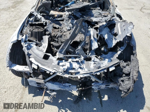 2017 Chevrolet Camaro 2SS с VIN 1G1FH1R7XH0165745, выставлен на аукционе Copart как лот 55525995 с пробегом Не указан миль и На запчасти • Non repairable. История ставок и продаж доступна на DreamBid. Изображение 11.
