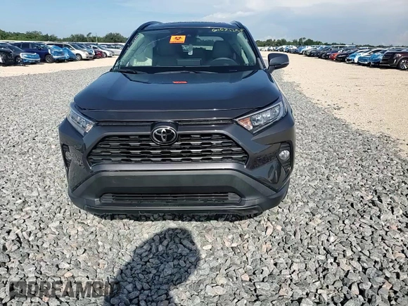 2021 Toyota RAV4 XLE Premium with VIN 2T3C1RFV1MC172493, listed as a Copart auction lot 61571255 with Not provided miles and Salvage title. Bid and sale history available at DreamBid. Image 14.