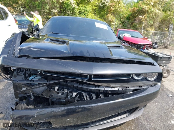 2015 Dodge Challenger SXT Plus with VIN 2C3CDZBG3FH724659, listed as a IAAI auction lot 41991083 with 148,984 mi miles. Bid and sale history available at carsss.com. Image 12.