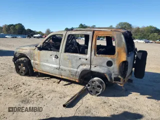 2006 Jeep Liberty Sport with VIN 1J4GL48596W274598, listed as a Copart auction lot 77983064 with Not Provided miles and Non Repairable. Bid and sale history available at carsss.com. Image 2.