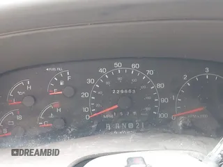 2001 Ford Excursion Limited z VIN 1FMNU43S21EC18536, wystawiony jako IAAI lot #42359854 z przebiegiem 229 663 mil mil oraz . Historia ofert i sprzedaży dostępna na DreamBid. Obrazek 7.