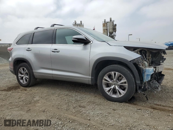 2016 Toyota Highlander LE Plus with VIN 5TDZKRFH9GS165569, listed as a Copart auction lot 60481085 with 133,422 mi miles and Salvage title. Bid and sale history available at DreamBid. Image 4.