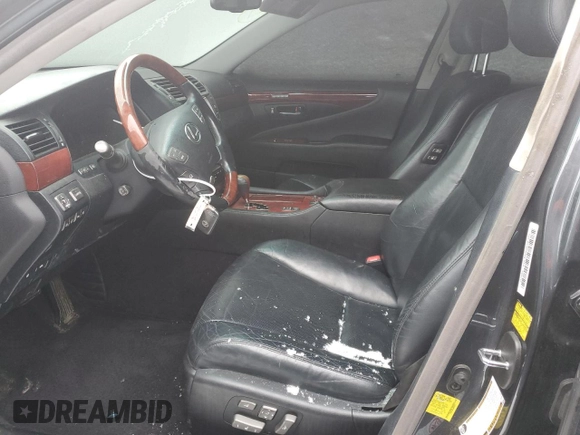 2011 Lexus LS 460 z VIN JTHBL5EFXB5105854, wystawiony jako Copart lot #44451525 z przebiegiem 166 136 mil mil oraz Szkoda całkowita • Salvage title. Historia ofert i sprzedaży dostępna na DreamBid. Obrazek 7.