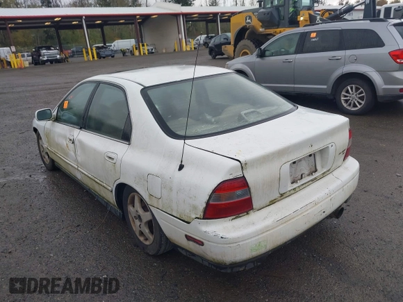 1994 Honda Accord EX with VIN JHMCD5655RC055152, listed as a IAAI auction lot 41432219 with 341,369 mi miles and . Bid and sale history available at carsss.com. Image 3.