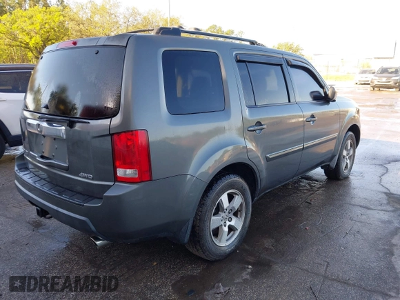 2009 Honda Pilot EX-L with VIN 5FNYF48579B014520, listed as a IAAI auction lot 41736577 with 204,704 mi miles. Bid and sale history available at carsss.com. Image 4.