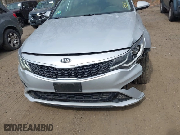 2020 Kia Optima LX with VIN 5XXGT4L30LG392371, listed as a IAAI auction lot 41951157 with 88,491 mi miles. Bid and sale history available at carsss.com. Image 12.