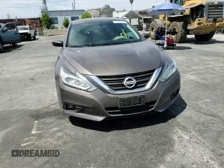 2017 Nissan Altima SV z VIN 1N4AL3AP5HC122605, wystawiony jako Copart lot #55948535 z przebiegiem 101 575 mil mil oraz Szkoda całkowita • Salvage title. Historia ofert i sprzedaży dostępna na DreamBid. Obrazek 13.