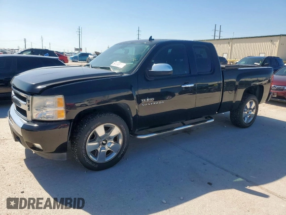 2011 Chevrolet Silverado 1500 LT with VIN 1GCRCSE00BZ459417, listed as a Copart auction lot 54124935 with 177,409 mi miles and Salvage Title. Bid and sale history available at DreamBid. Image 1.