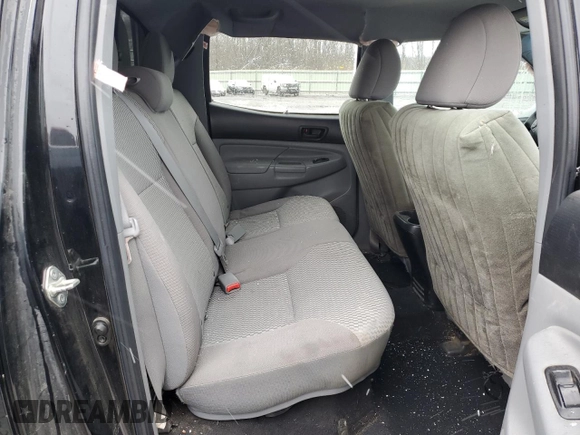 2014 Toyota Tacoma with VIN 3TMMU4FN7EM065660, listed as a Copart auction lot 53133665 with 83,505 mi miles and Salvage title. Bid and sale history available at DreamBid. Image 10.