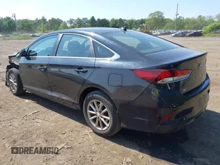 2019 Hyundai Sonata SE z VIN 5NPE24AF5KH758089, wystawiony jako IAAI lot #42412549 z przebiegiem 62 368 mil mil oraz . Historia ofert i sprzedaży dostępna na DreamBid. Obrazek 3.