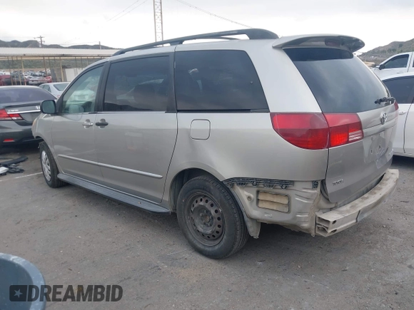 2005 Toyota Sienna CE z VIN 5TDZA23C95S222269, wystawiony jako IAAI lot #42194423 z przebiegiem 282 028 mil mil oraz . Historia ofert i sprzedaży dostępna na DreamBid. Obrazek 3.