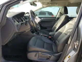 2019 Volkswagen Golf S z VIN 3VWG57AU1KM030101, wystawiony jako Copart lot #50599885 z przebiegiem Nie podano mil oraz Nie do naprawy • Non repairable. Historia ofert i sprzedaży dostępna na DreamBid. Obrazek 7.