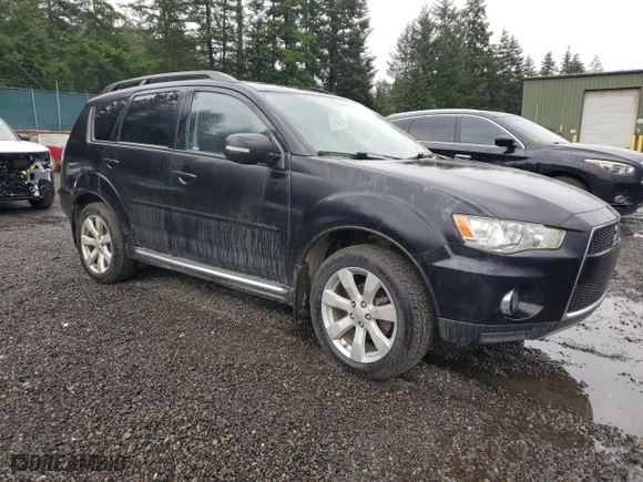 2010 Mitsubishi Outlander XLS with VIN JA4JT4AX4AZ009743, listed as a Copart auction lot 52824925 with 117,984 mi miles and Clean Title. Bid and sale history available at carsss.com. Image 4.