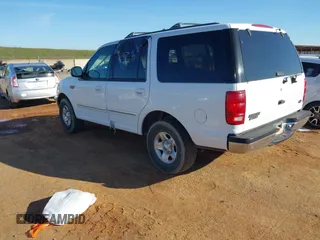 1998 Ford Expedition XLT with VIN 1FMRU1768WLA48604, listed as a IAAI auction lot 41642384 with 274,424 mi miles. Bid and sale history available at carsss.com. Image 3.